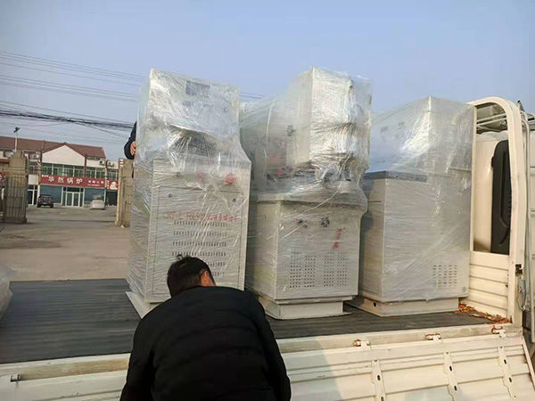 泰山海特牌F6L912機(jī)油泵試驗(yàn)臺(tái)、噴油泵試驗(yàn)臺(tái)等設(shè)備同時(shí)發(fā)貨